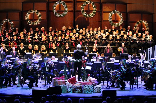 The Symphony Chorus performing at Holiday Pops